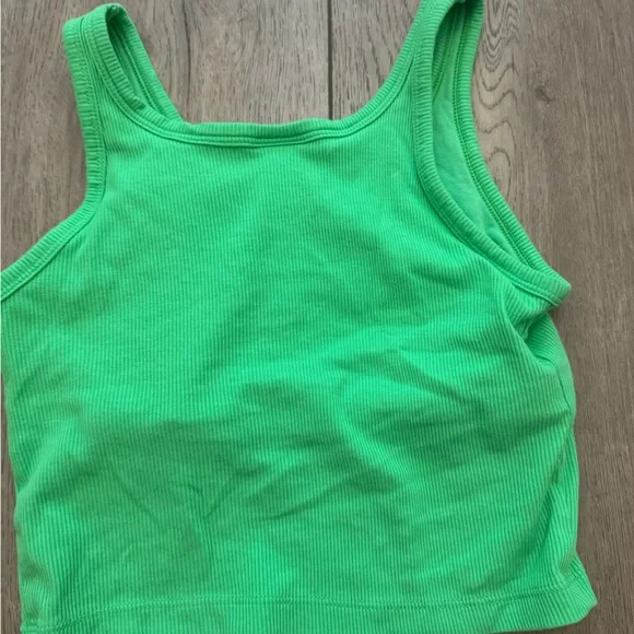 Victoria's Secret Bright Green Crop Top - Picture 5 of 5